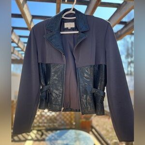 Woman’s Medium Cache Coat